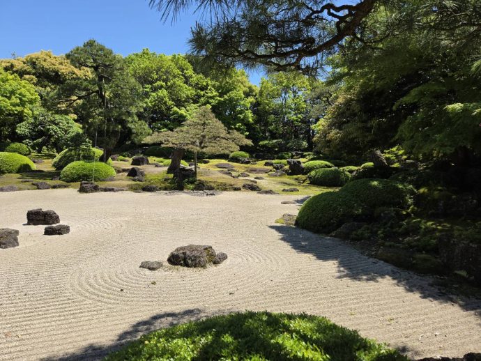 由志園